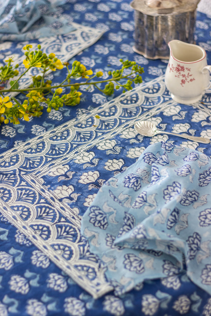 Starlit Sky Block print napkins - Light weight dinner napkins - set of 6 napkins