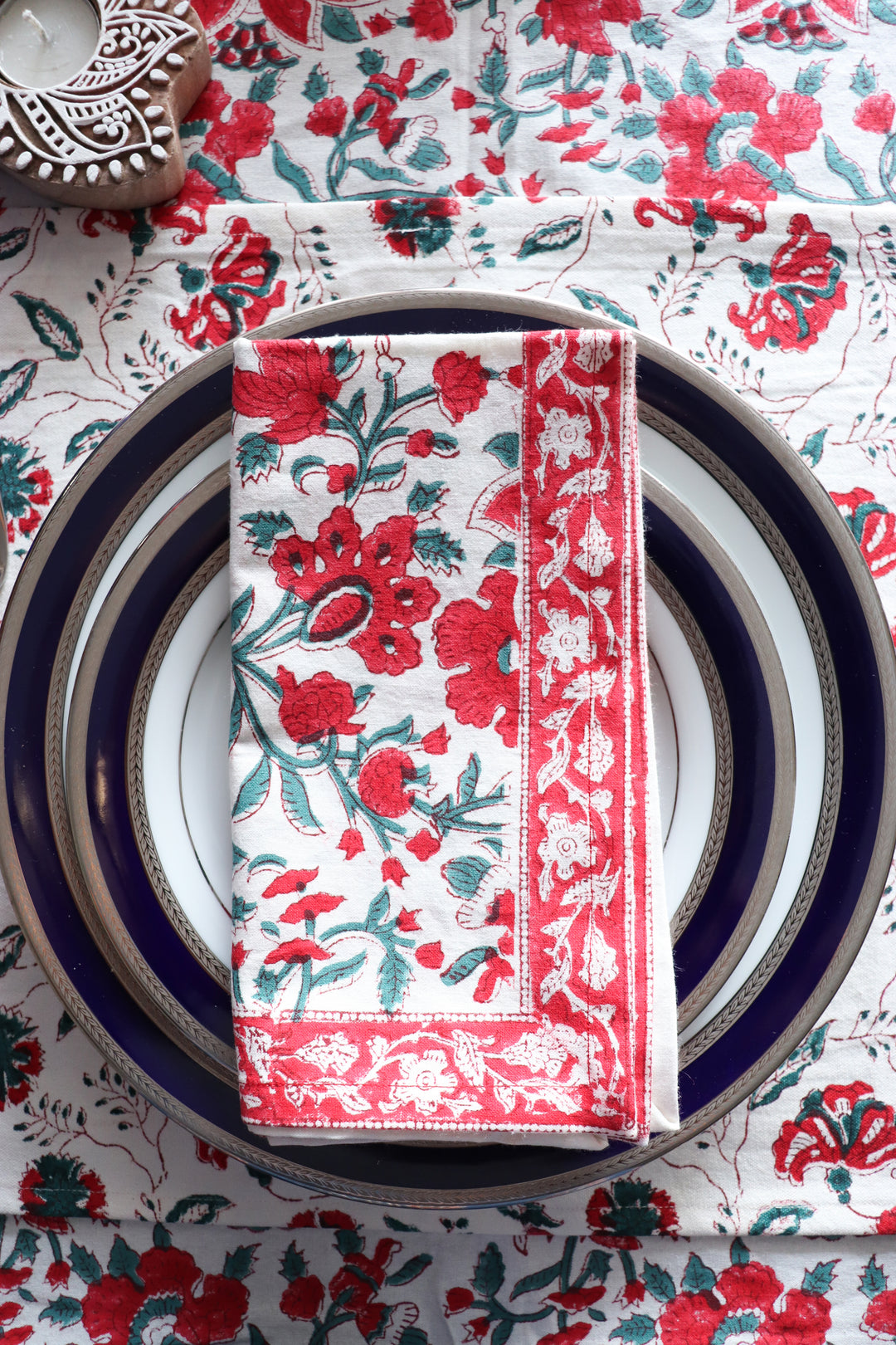 Crimson Dawn Block print napkins - Light weight dinner napkins - set of 6 napkins