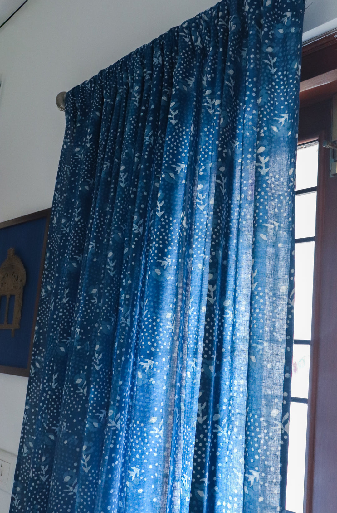Indigo dots and floral curtains - Sheer Curtains - Dark blue