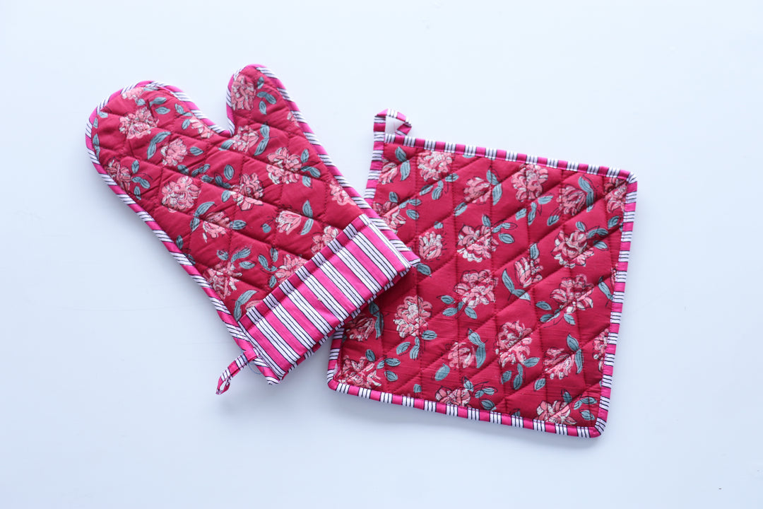 Oven glove and Potholder set - Set of 2 - Red floral