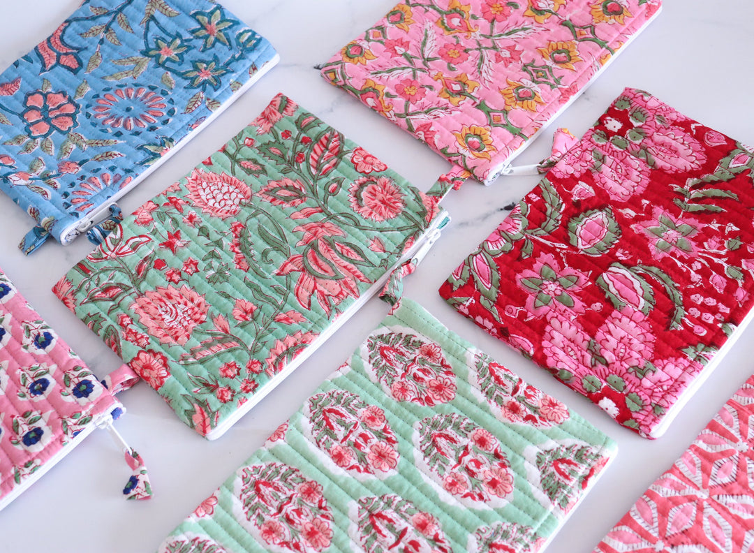 Fabric Wallet vs Zip Pouch: What Actually Organises Your Bag Better