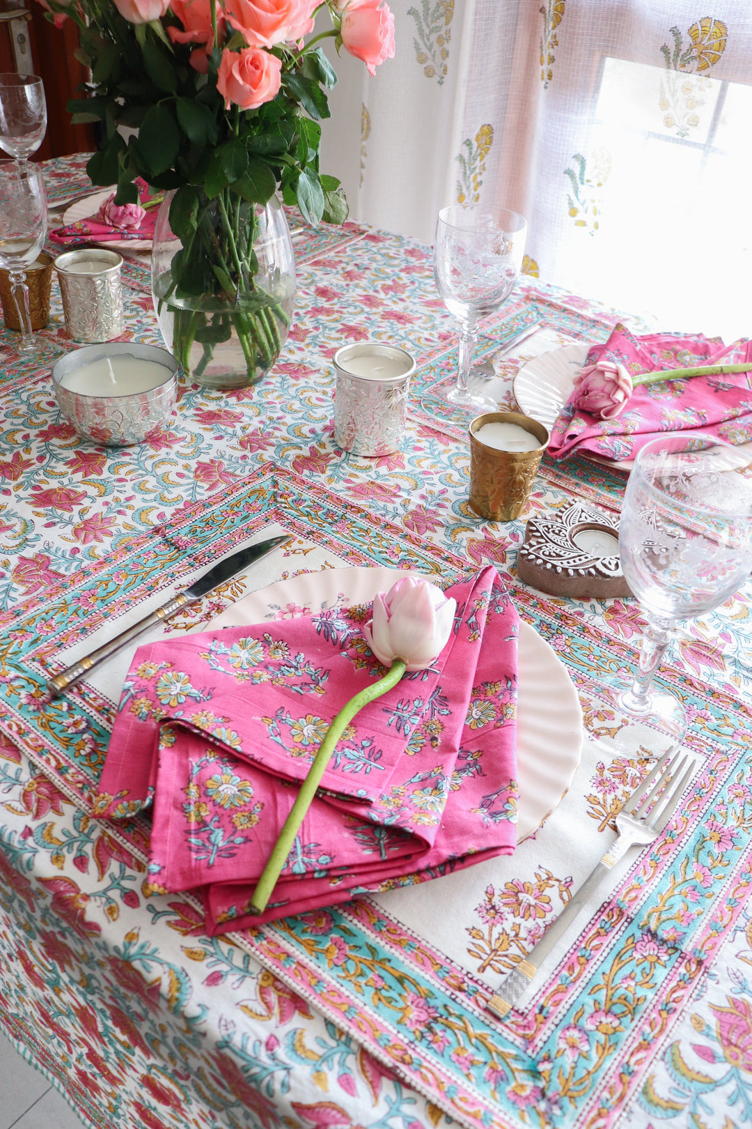 How to style block print napkins with plain plates for an everyday Indian table that looks put-together