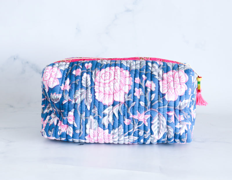 Medium Cosmetic bag - Travel Make up bag - Blue Roses