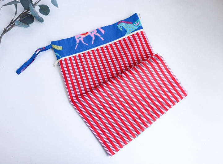 All-in-One Wet &amp; Dry Bag for Kids - Waterproof Swim bags - Colourful Horses