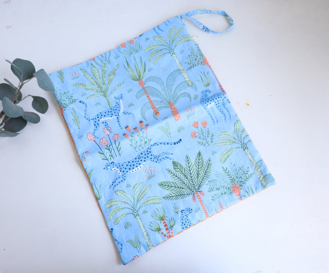 All-in-One Wet &amp; Dry Bag for Kids - Waterproof Swim bags - Jungle Safari Light Blue