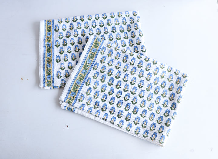 Set of 2 waffle kitchen towels - Block print dish towels - Tiny blue flowers