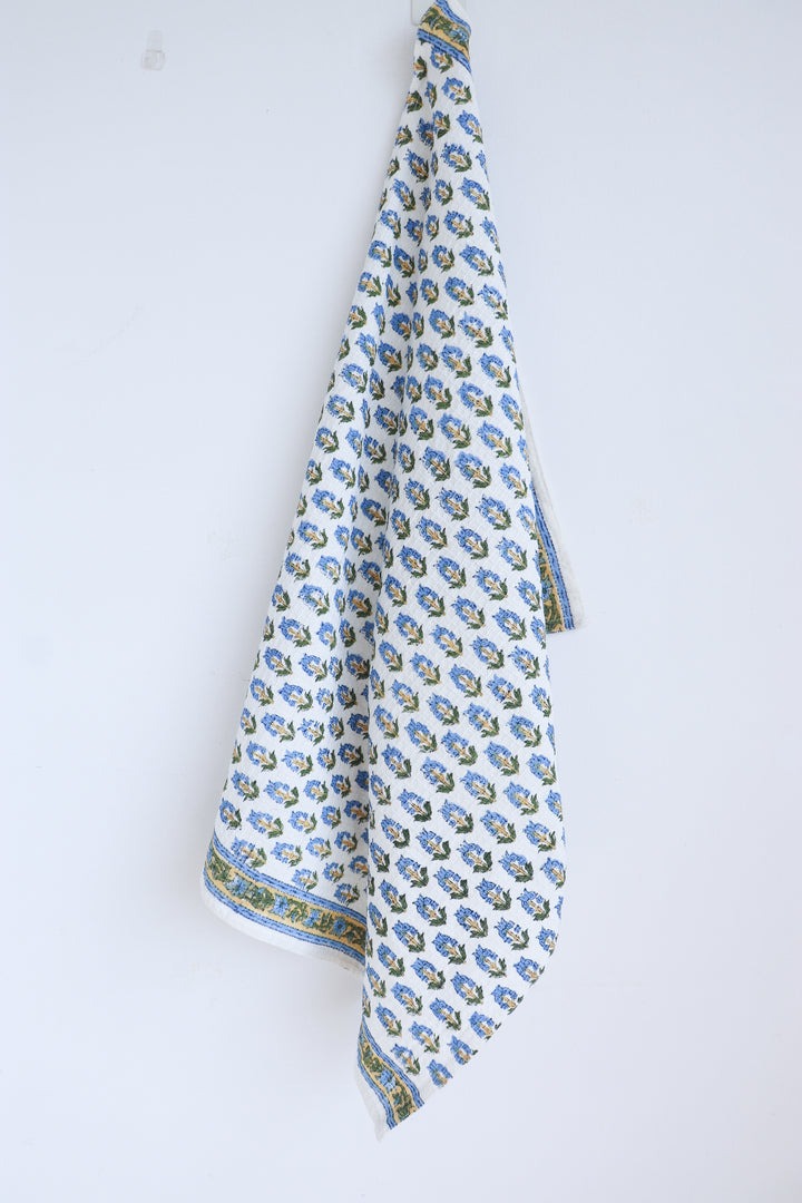 Set of 2 waffle kitchen towels - Block print dish towels - Tiny blue flowers