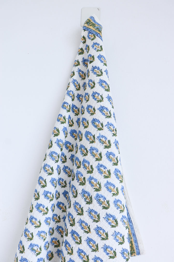 Set of 2 waffle kitchen towels - Block print dish towels - Tiny blue flowers