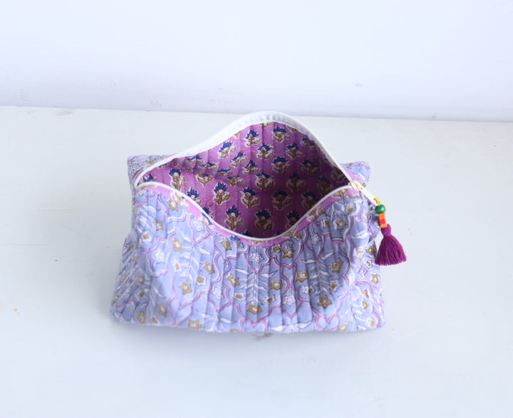 Medium Cosmetic bag - Travel Make up bag - Light Purple