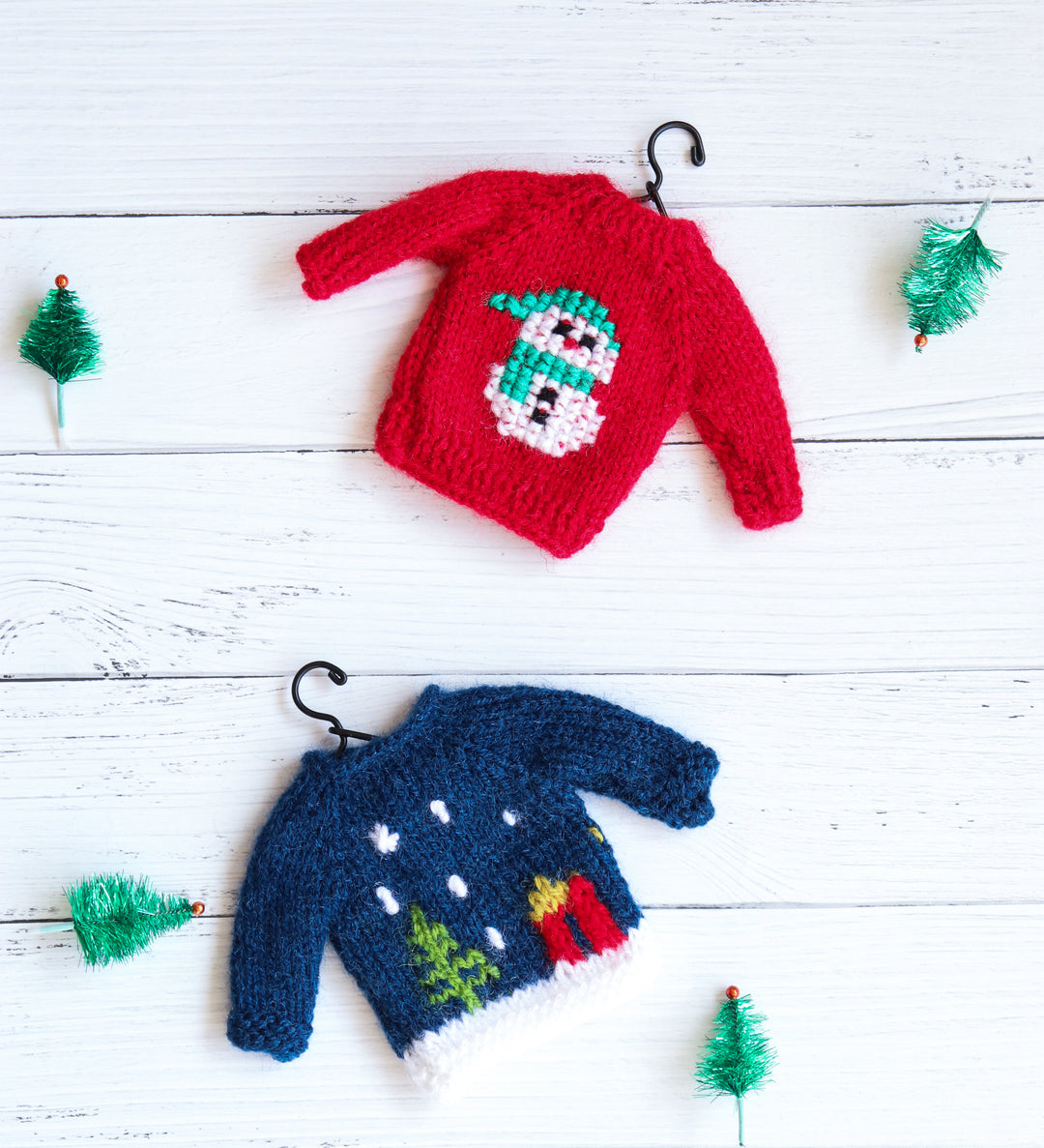 Christmas mini Sweater ornaments - Hand knitted little sweaters - Set of 2