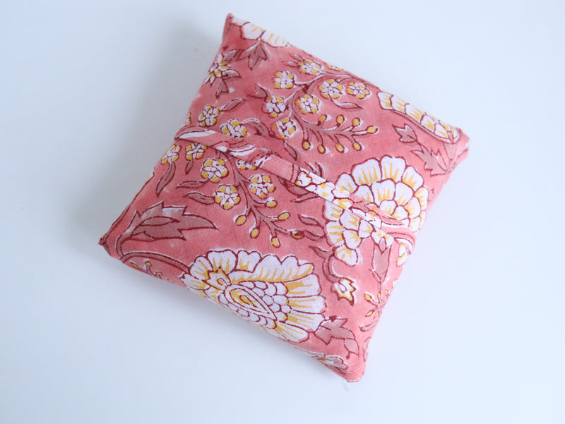 Set of 6 coasters in a bag - Reversible block print quilted coasters - Peach