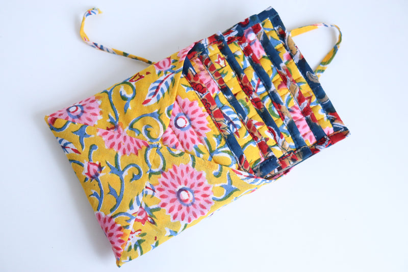 Set of 6 coasters in a bag - Reversible block print quilted coasters - Sunset