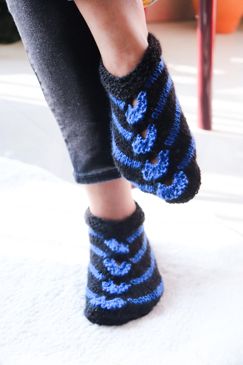 Woolen socks for winters - hand knitted wool socks - Black and blue