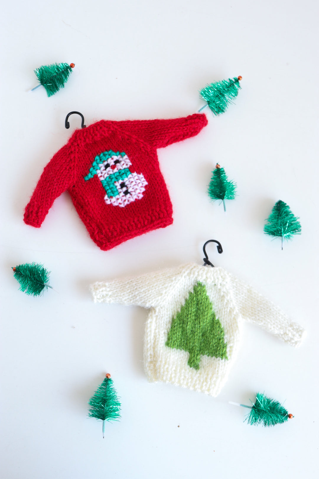 Christmas mini Sweater ornaments - Hand knitted little sweaters - Set of 2
