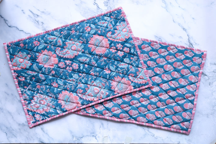 Set of 2 Block print Quilted placemats - Reversible Table mats - 13x19 inches - Teal