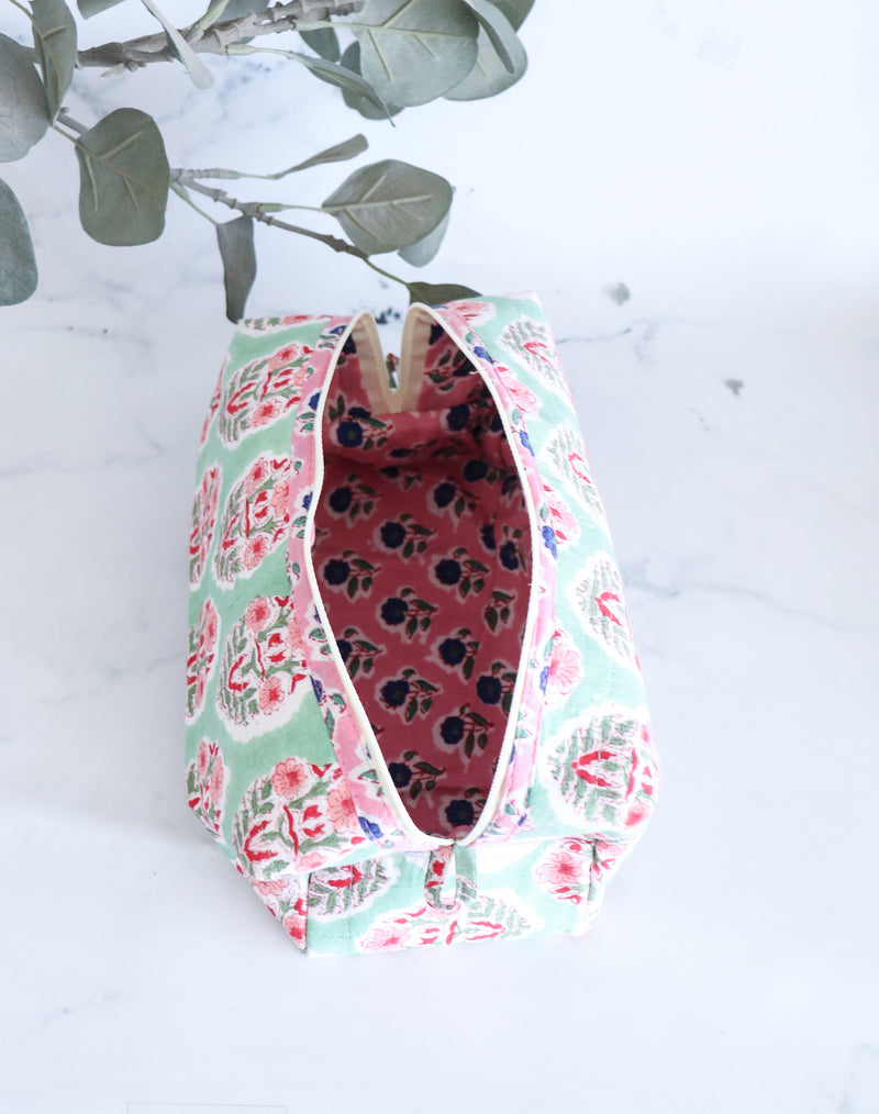 Boxy cosmetic pouch - Travel make up kit - Green floral Booti