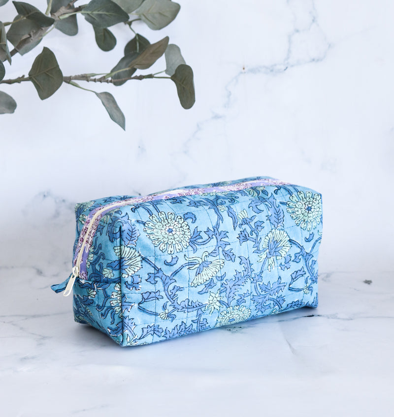 Boxy cosmetic pouch - Travel make up kit - Blue floral all over