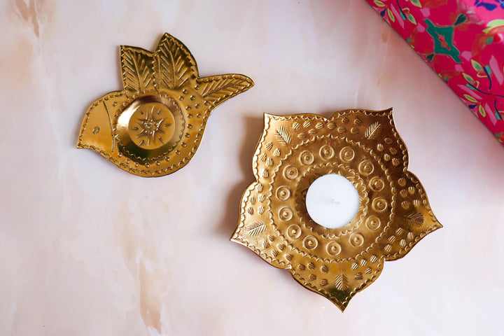 Set of 2 handcrafted metal tea light holders bird and lotus flower in gift box
