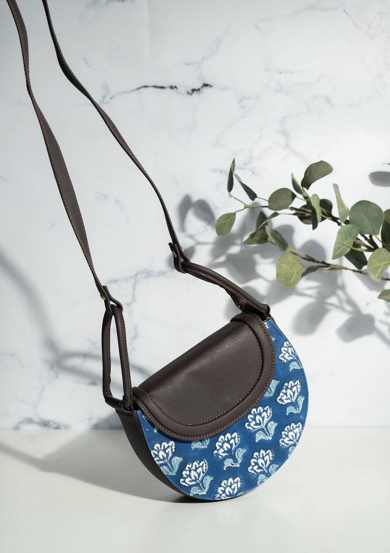 Half moon Women&