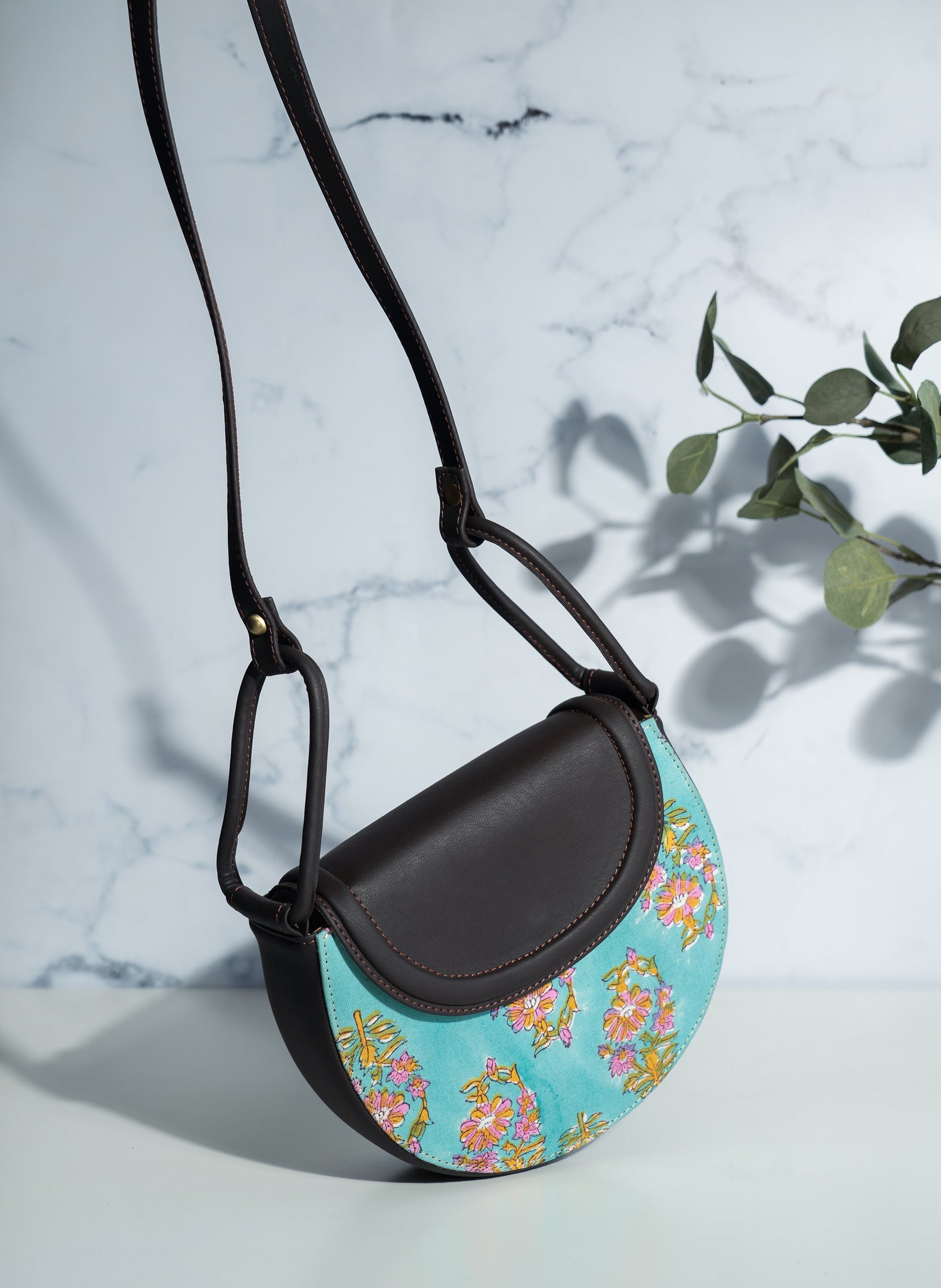 Half moon bag - turquoise