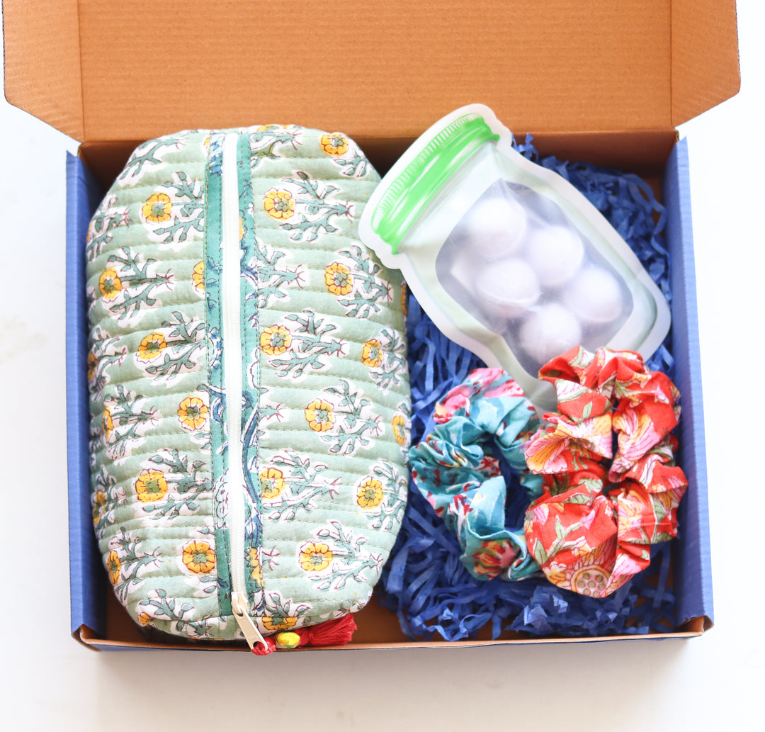 Travel gift set for her - Gift hamper for her