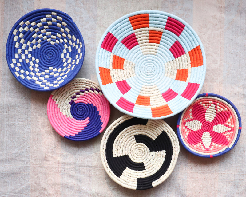 Sabai Grass wall baskets - Colourful Decorative wall plates - Set of 5