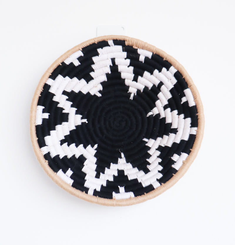 Sabai Grass wall baskets - Decorative wall plates - Wall basket for decor - Black 8 inch size
