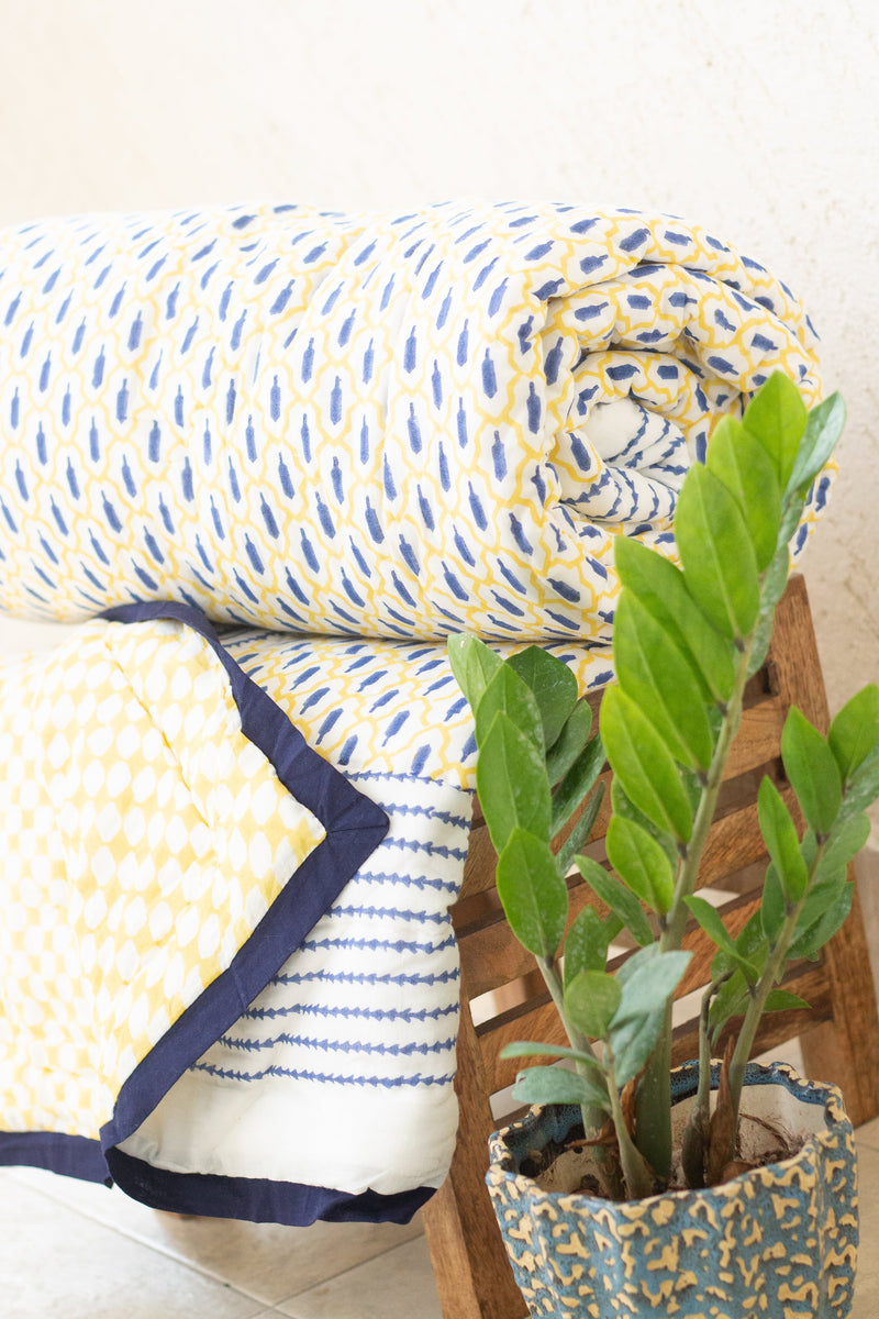 Pre - order - Best quilt for heavy winter - Razai for heavy winter - Yellow winter quilt