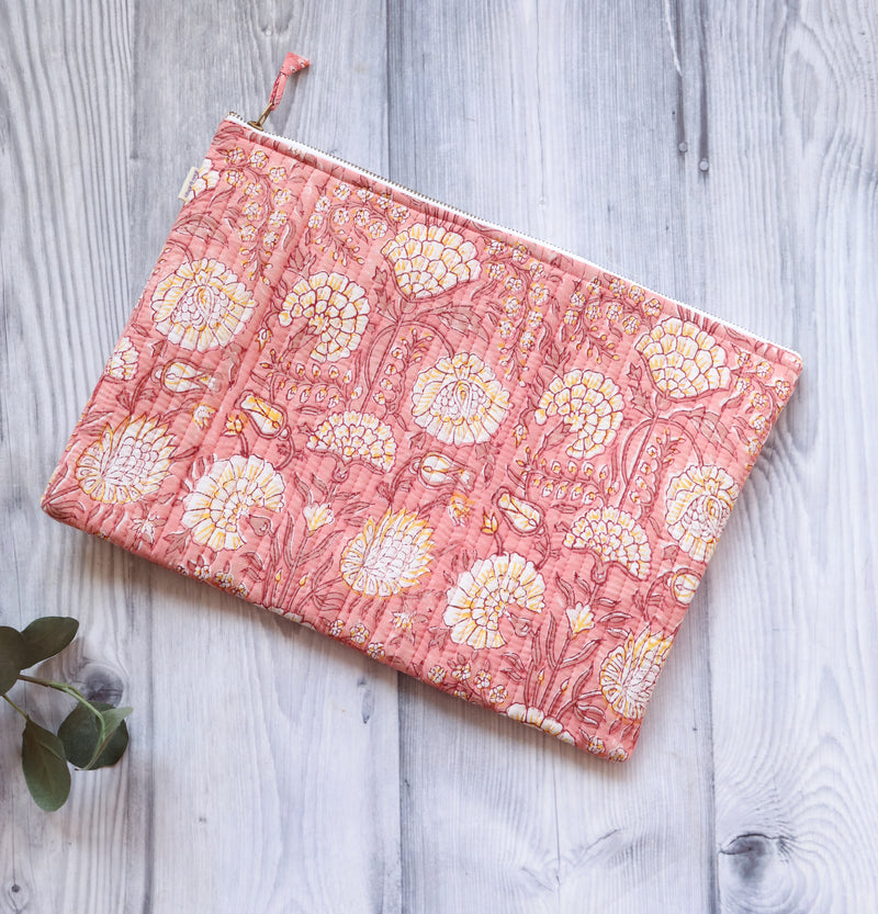 Laptop cover - Peach floral