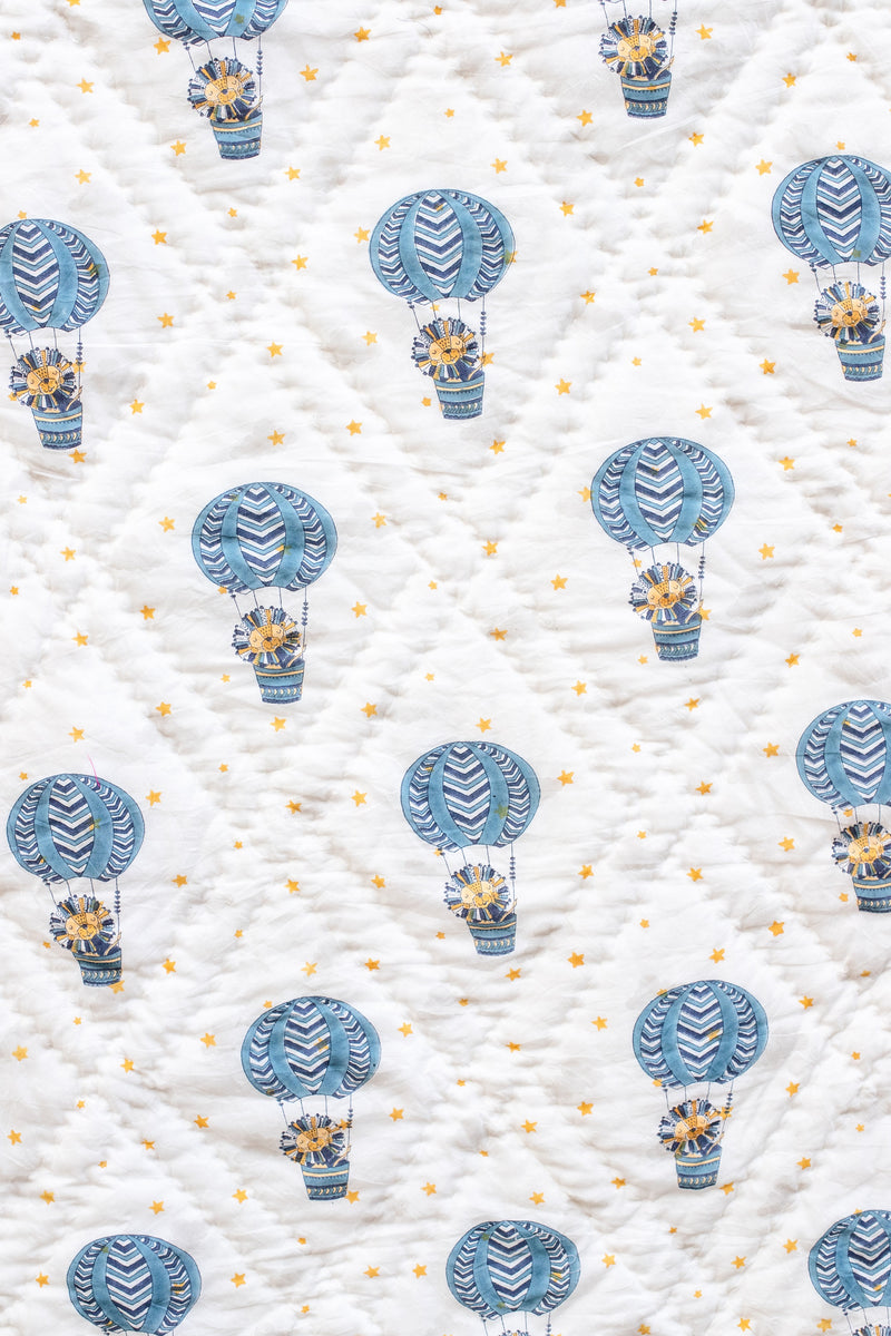 Lion block print quilt - Baby and kids room bedding - Blue Lion quilt