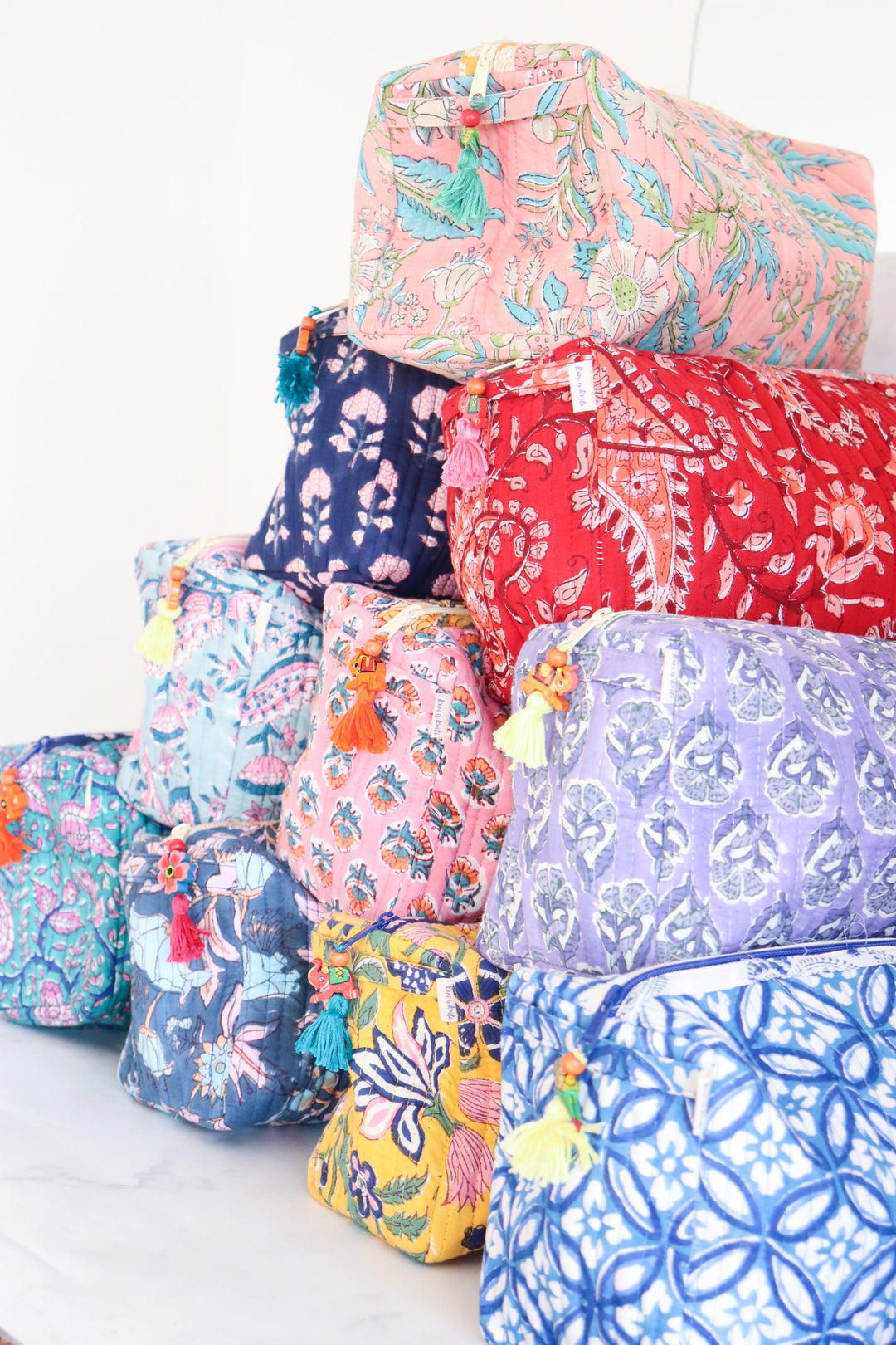 Assorted block print medium makeup bags in bulk lot
